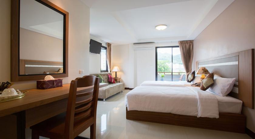 Patong Pool House Aparthotel Exterior photo