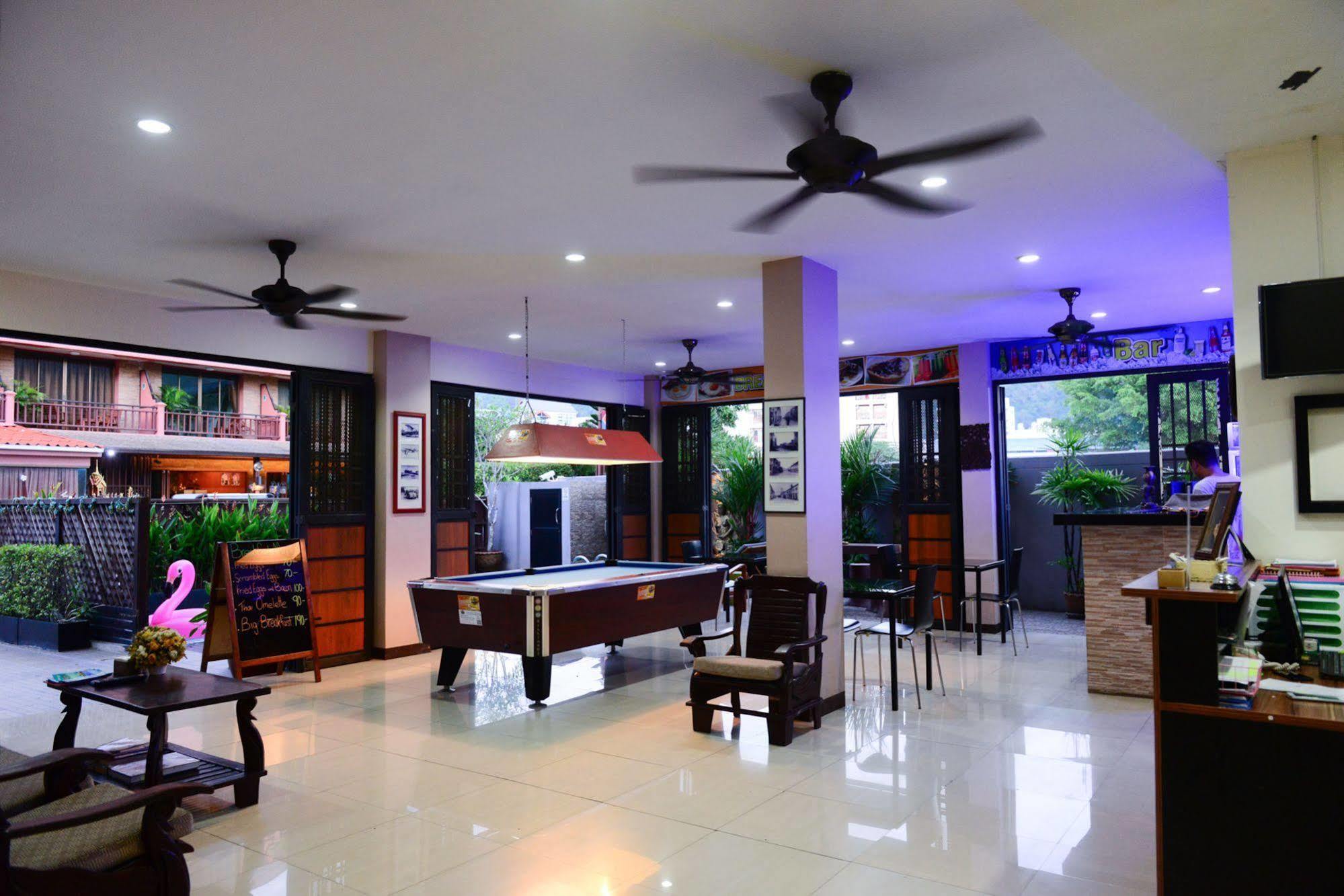 Patong Pool House Aparthotel Exterior photo