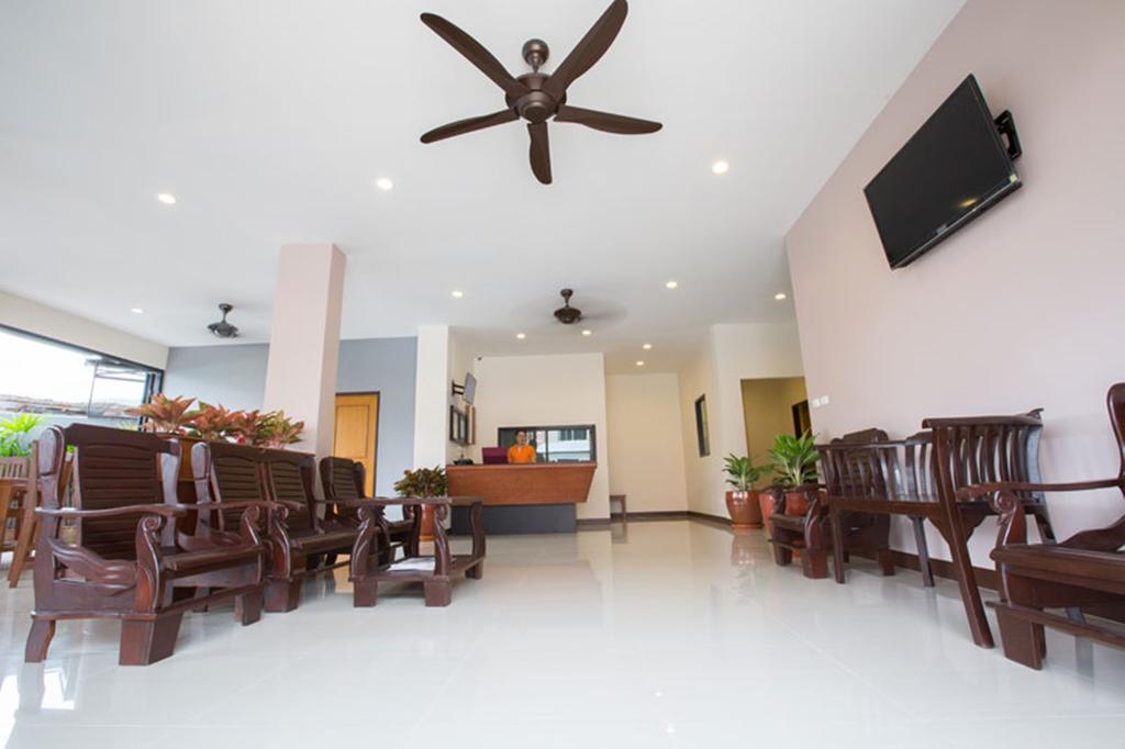 Patong Pool House Aparthotel Exterior photo